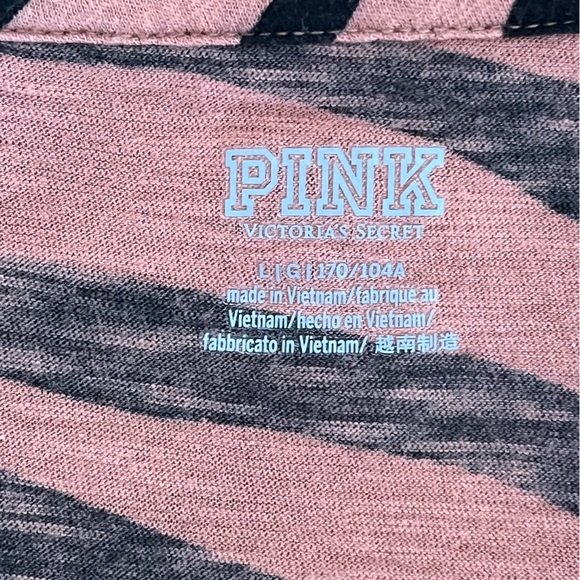 Victoria's Secret Pink V-neck short-sleeve T-shirt Salmon/black Tiger print - L - Picture 4 of 5